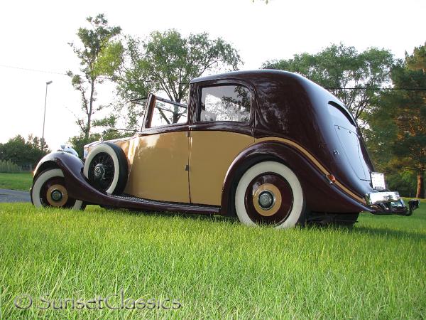 1935-rolls-royce-limousine-577.jpg
