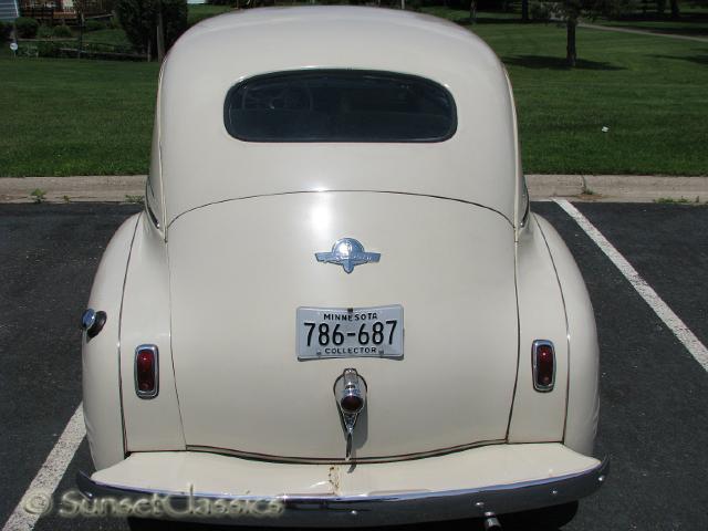 1941-plymouth-special-deluxe-320.jpg