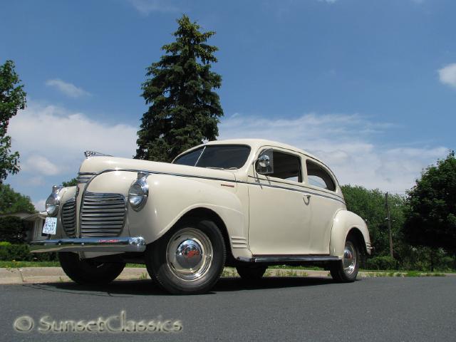 1941-plymouth-special-deluxe-374.jpg