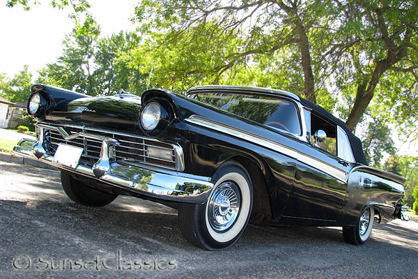 The image “http://www.sunsetclassics.com/1957-ford-fairlane-500/images/1957-ford-fairlane-500.jpg” cannot be displayed, because it contains errors.