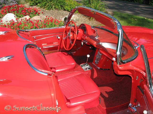 1962-corvette-convertible-696.jpg