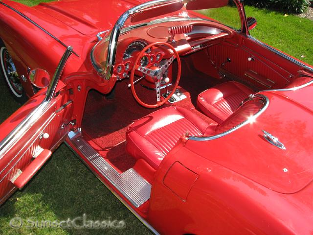 1962-corvette-convertible-701.jpg