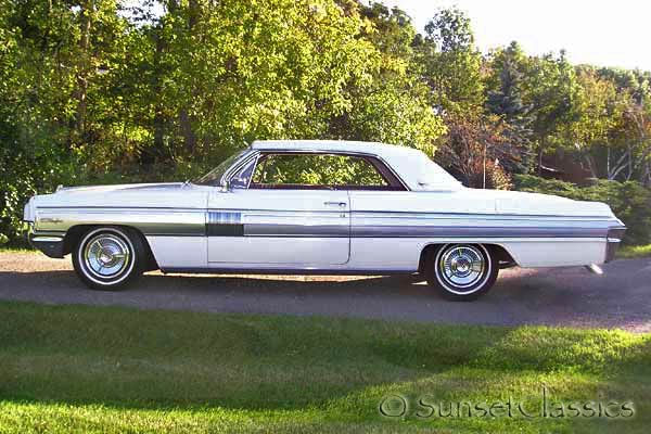 Up for auction is this beautiful 1962 Oldsmobile Starfire