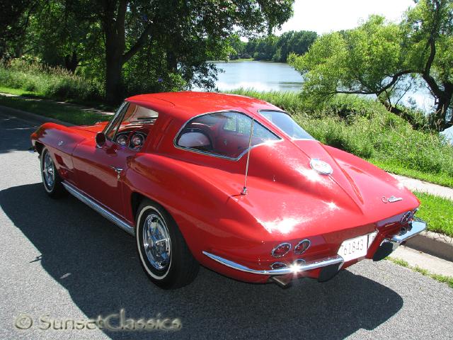 1963-corvette-stingray-086.jpg