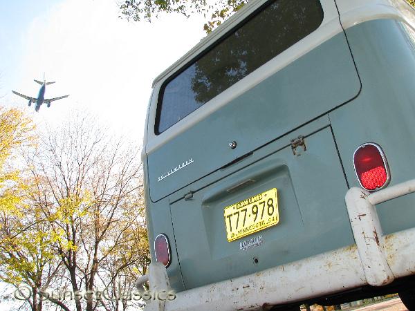 1964-vw-bus-926.jpg