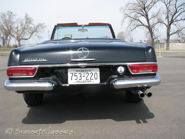 1967-mercedes-250sl-555.jpg