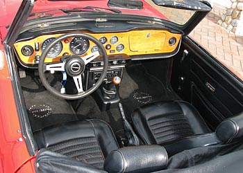 1974 Triumph TR6 interior