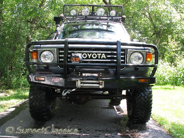 1985-toyota-land-cruiser-130.jpg