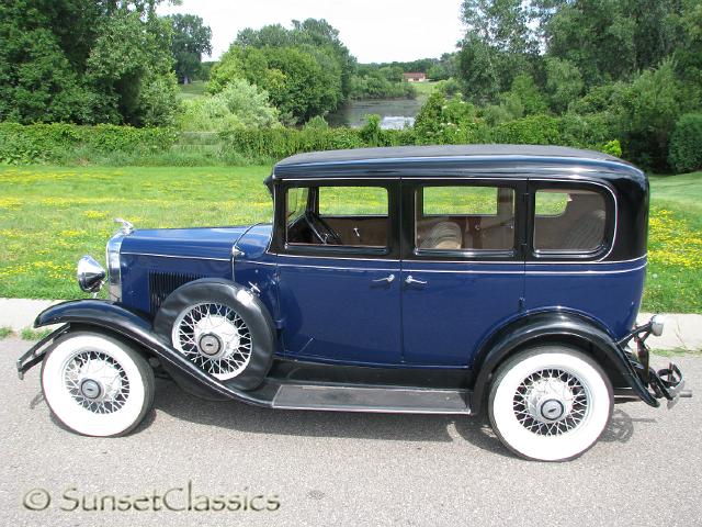 1931-chevrolet-sedan-deluxe-013.jpg