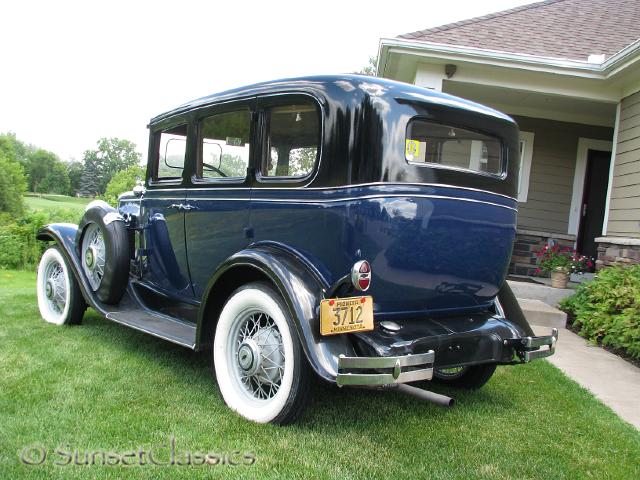 1931-chevrolet-sedan-deluxe-778.jpg