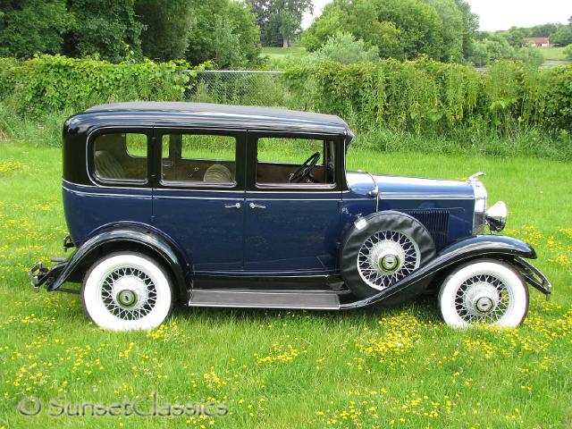 1931-chevrolet-sedan-deluxe-787.jpg