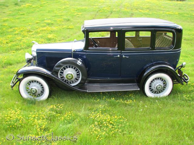 1931-chevrolet-sedan-deluxe-797.jpg