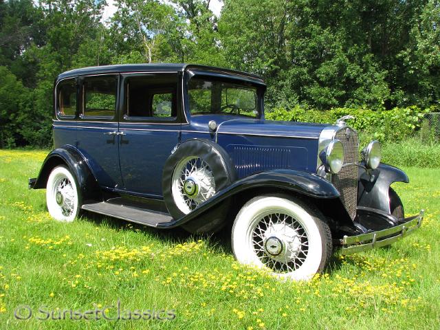 1931-chevrolet-sedan-deluxe-805.jpg