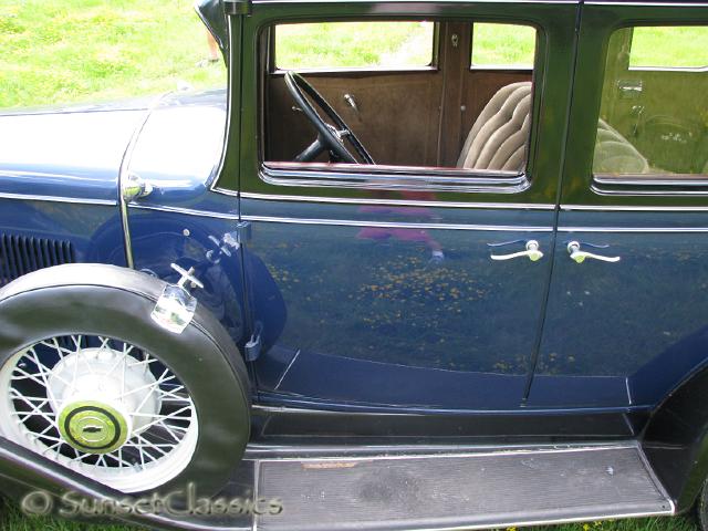 1931-chevrolet-sedan-deluxe-829.jpg