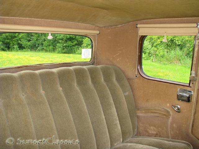 1931-chevrolet-sedan-deluxe-851.jpg