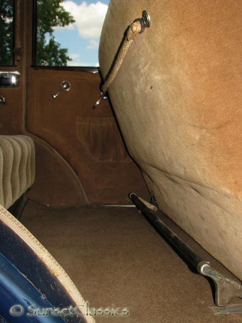 1931-chevrolet-sedan-deluxe-868.jpg