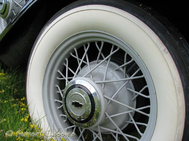 1931-chevrolet-sedan-deluxe-878.jpg