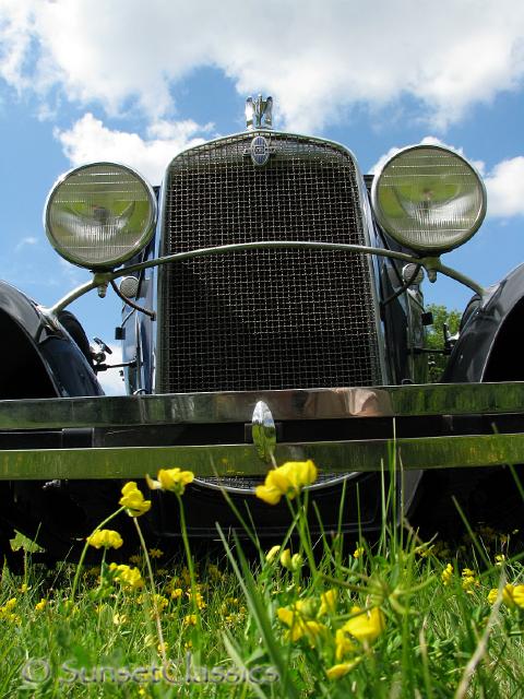 1931-chevrolet-sedan-deluxe-921.jpg