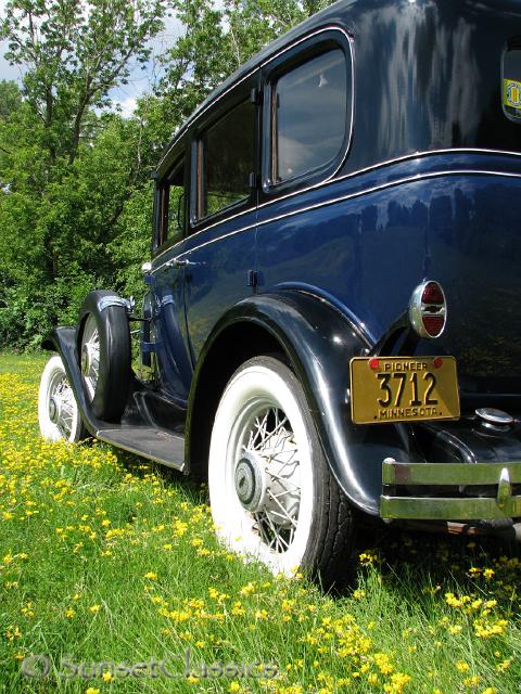 1931-chevrolet-sedan-deluxe-963.jpg