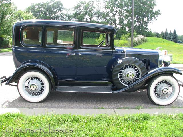 1931-chevrolet-sedan-deluxe-977.jpg