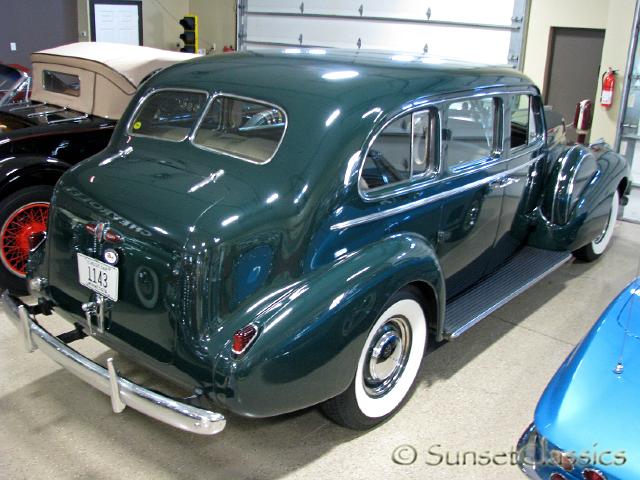 1940-buick-limited-91-sedan-563.JPG