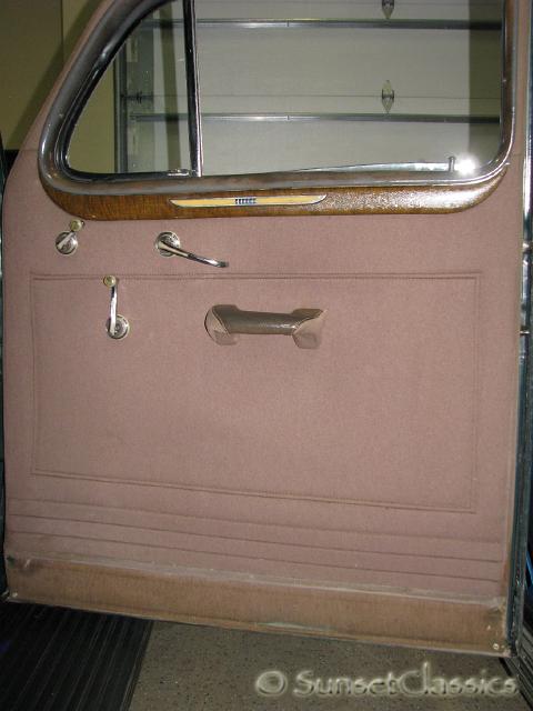 1940-buick-limited-91-sedan-593.JPG