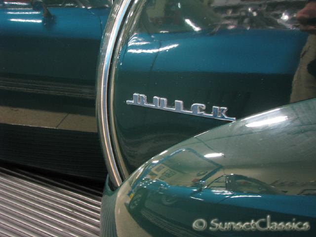 1940-buick-limited-91-sedan-608.JPG