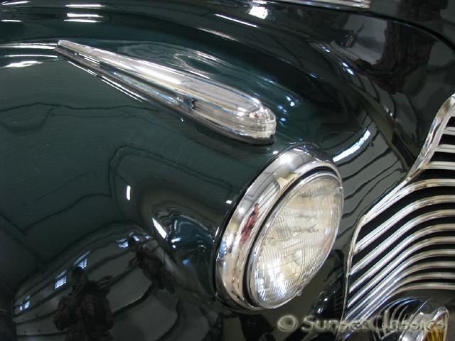 1940-buick-limited-91-sedan-609.JPG