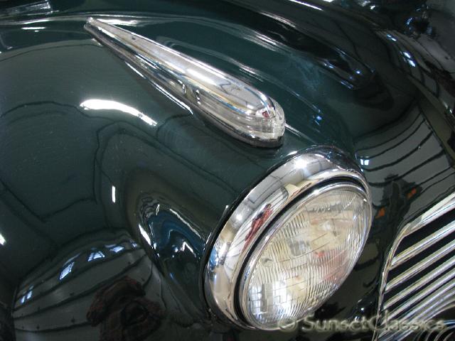 1940-buick-limited-91-sedan-643.JPG