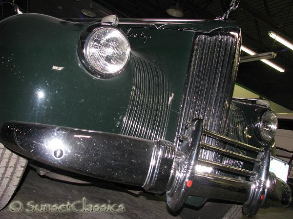 1941-packard-160-700.jpg
