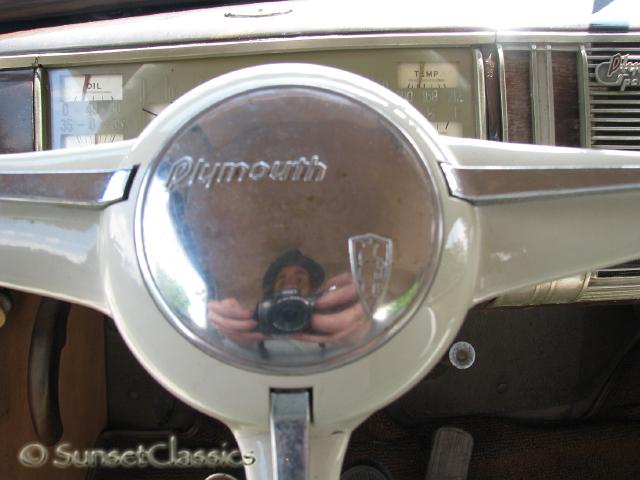 1941-plymouth-special-deluxe-250.jpg