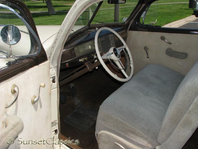 1941-plymouth-special-deluxe-324.jpg