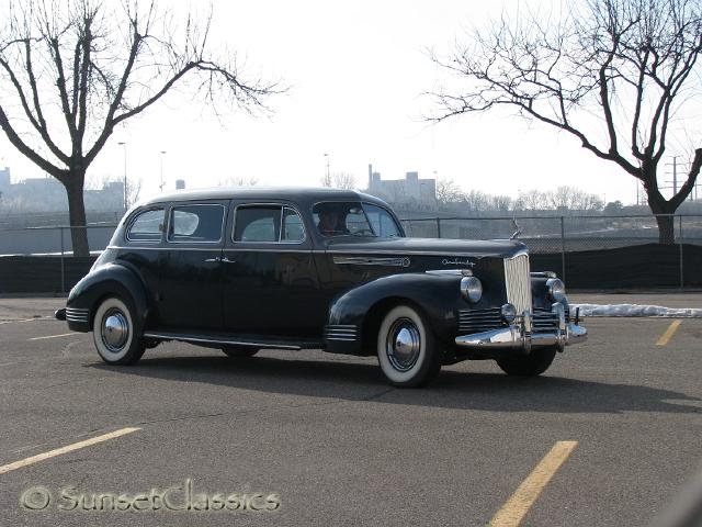1942-packard-160-484.jpg