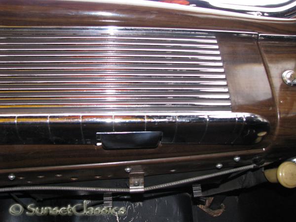 1949-packard-limo-730.jpg