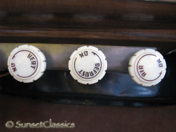 1949-packard-limo-737.jpg
