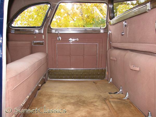 1949-packard-limo-775.jpg