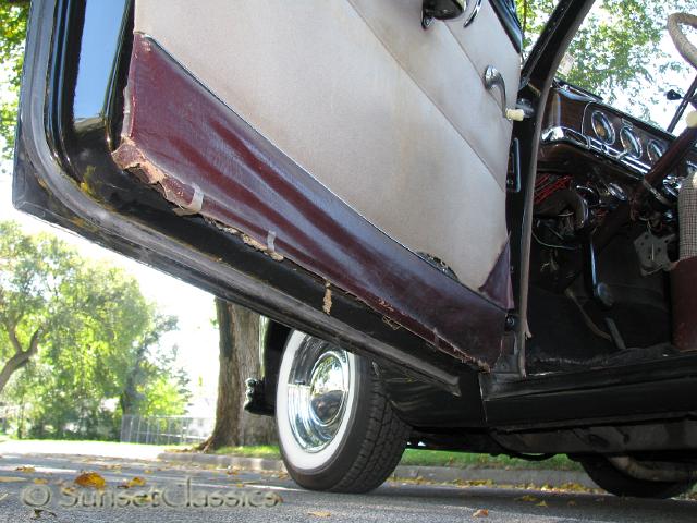 1949-plymouth-deluxe-coupe-057.jpg