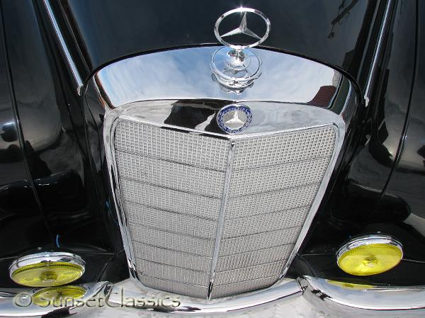 1952-mercedes-300-159.jpg