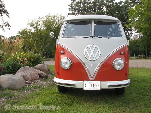 1957-23-window-bus-305.jpg