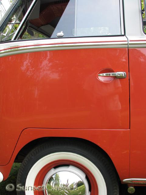 1957-23-window-bus-330.jpg