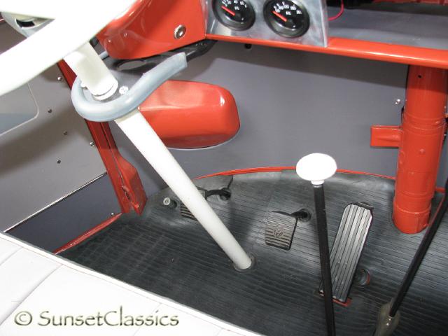 1957-23-window-bus-373.jpg