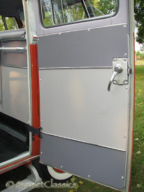 1957-23-window-bus-401.jpg