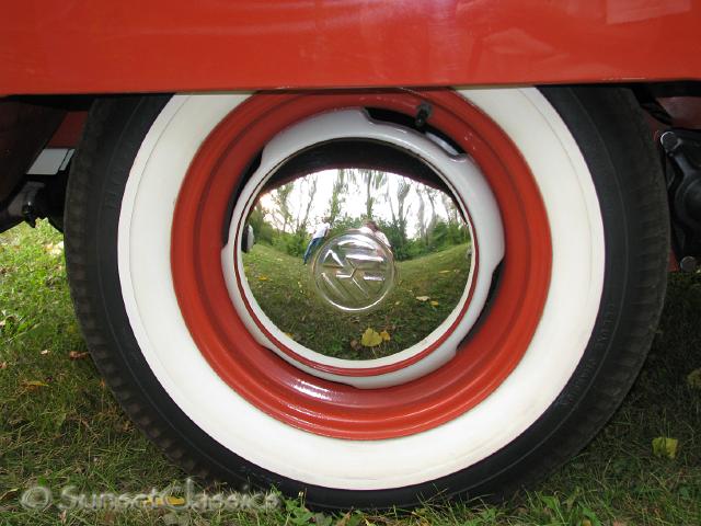 1957-23-window-bus-465.jpg