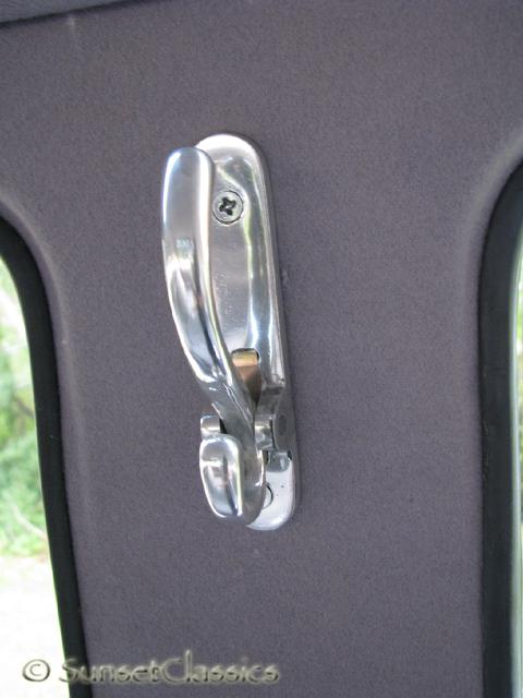 1957-23-window-bus-543.jpg