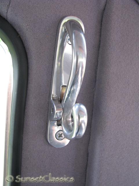 1957-23-window-bus-544.jpg