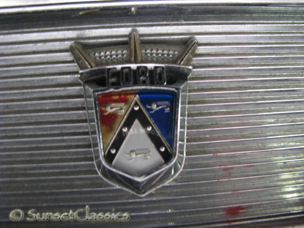 1957-ford-fairlane-462.jpg