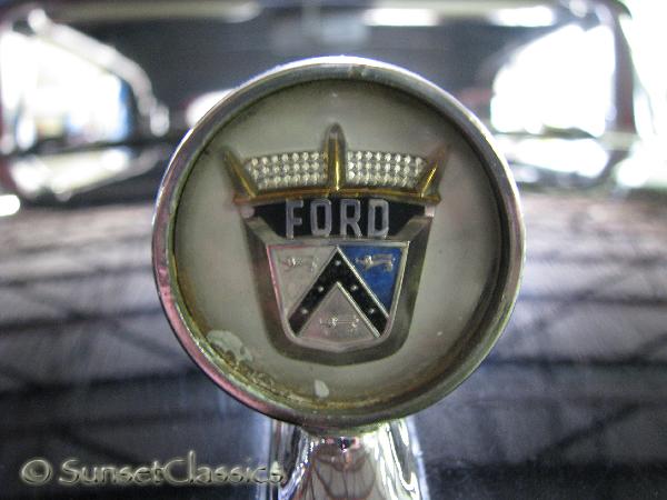 1957-ford-fairlane-497.jpg