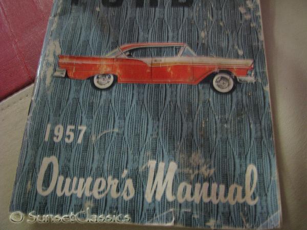 1957-ford-fairlane-528.jpg