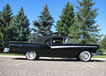 1957 Ford Fairlane 500 Sunliner Convertible