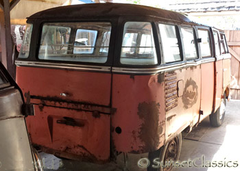 1957 15 Window Deluxe VW Bus Photo Gallery